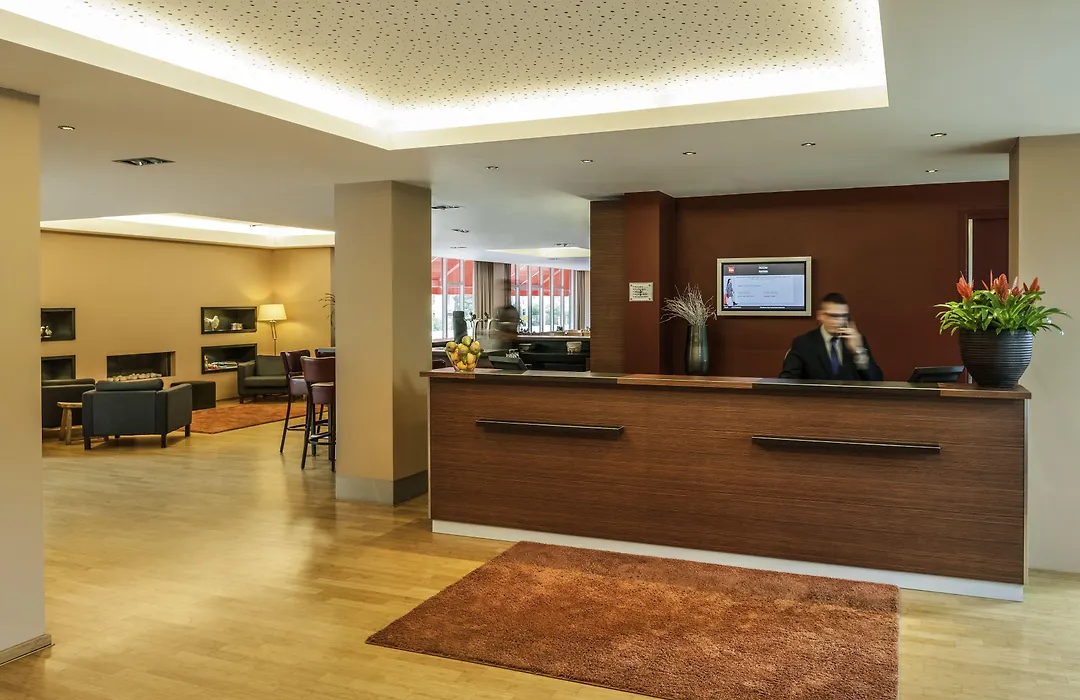 Ibis Utrecht-1